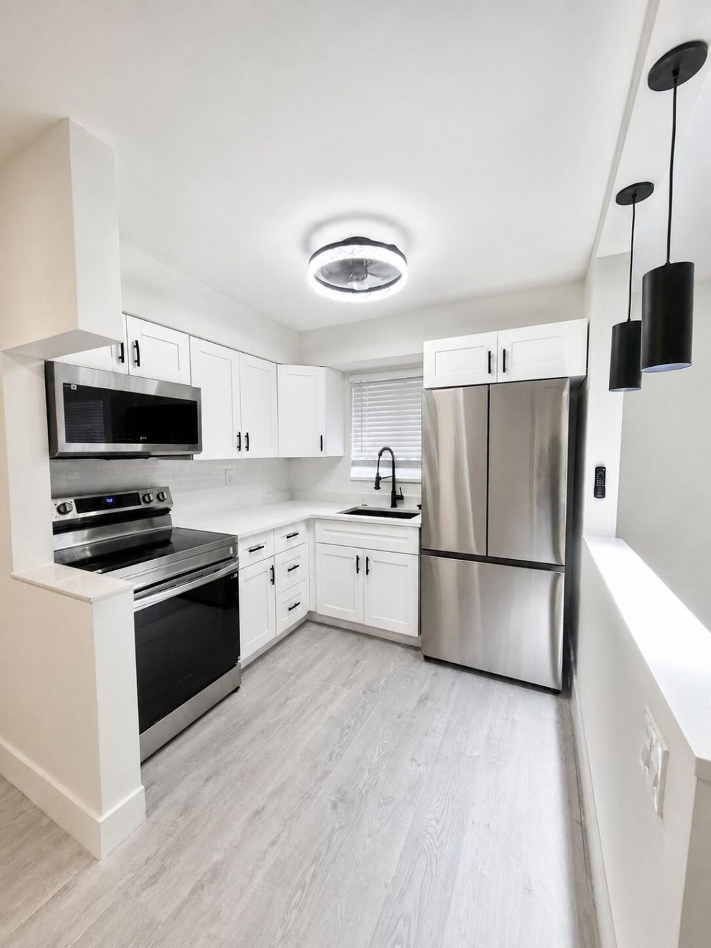 1129 NE 5th Terrace, Unit 4, Fort Lauderdale, FL 33304 Photo