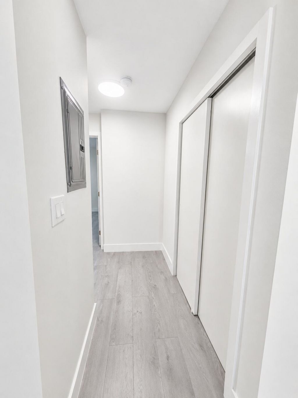 1129 NE 5th Terrace, Unit 4, Fort Lauderdale, FL 33304 Photo