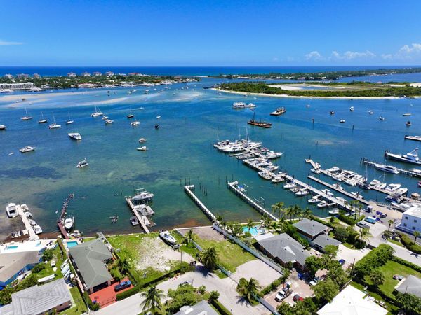 265 E 23RD Street, Riviera Beach, FL 33404