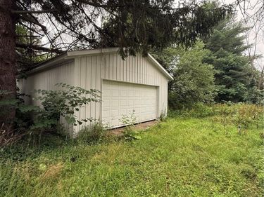 20 Moss Street, New Berlin, NY 13411