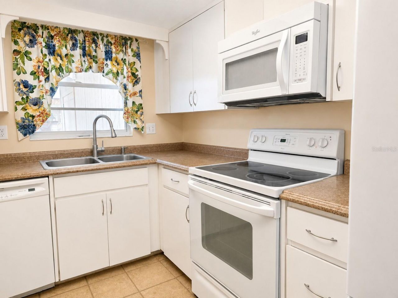 617 Park Circle, Unit 26, Bradenton, FL 34207 Photo