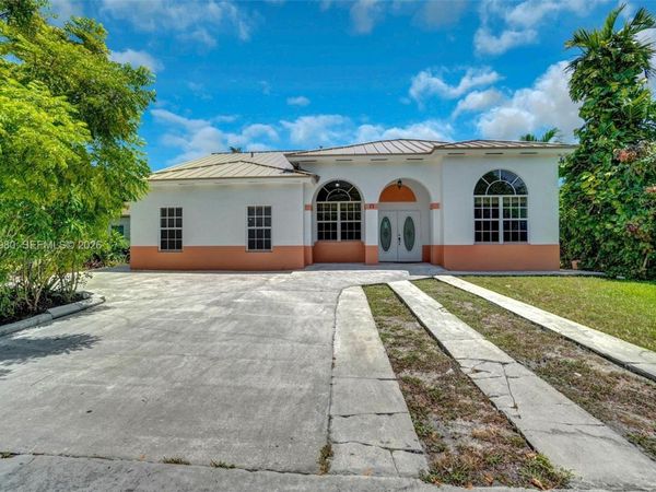 25 Ludlam Dr, Miami Springs, FL 33166