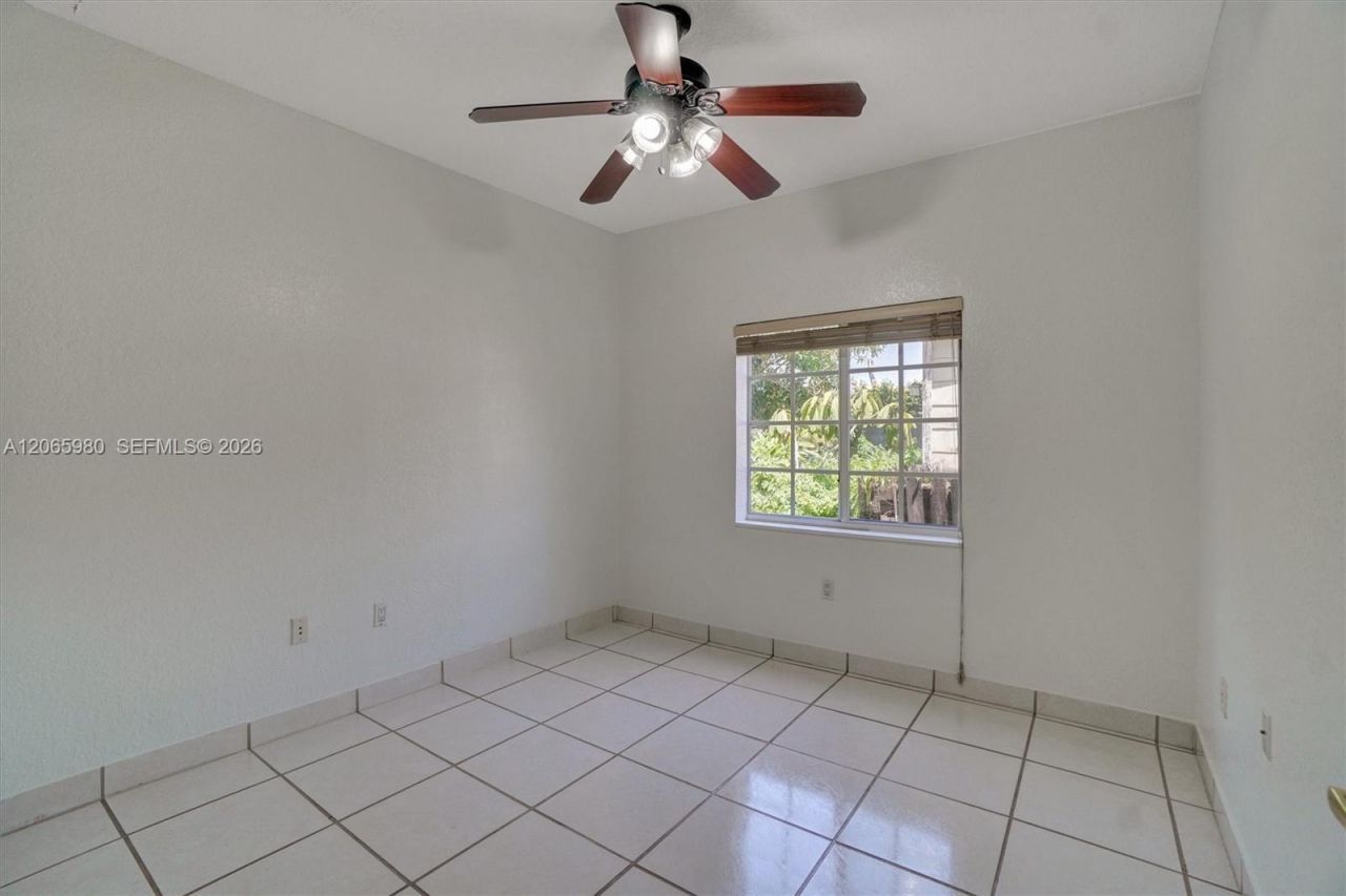 25 Ludlam Dr, Miami Springs, FL 33166 Photo