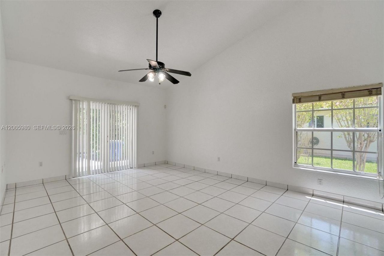 25 Ludlam Dr, Miami Springs, FL 33166 Photo