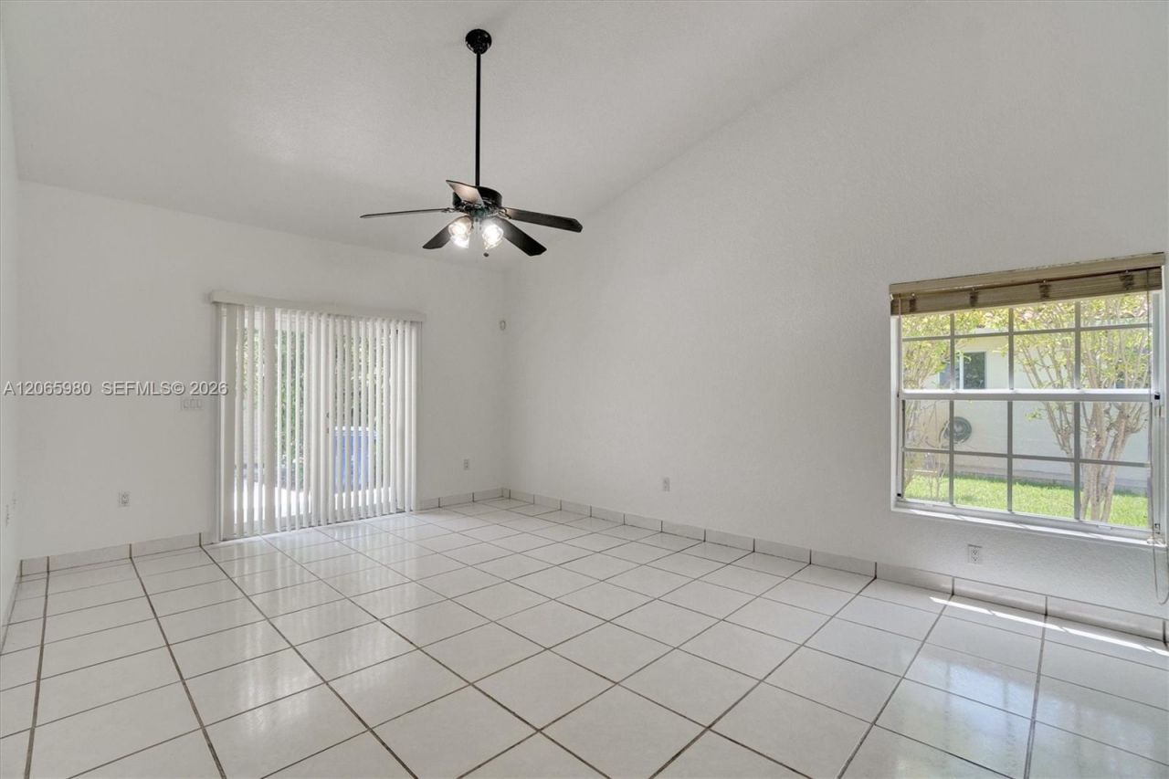 25 Ludlam Dr, Miami Springs, FL 33166 Photo