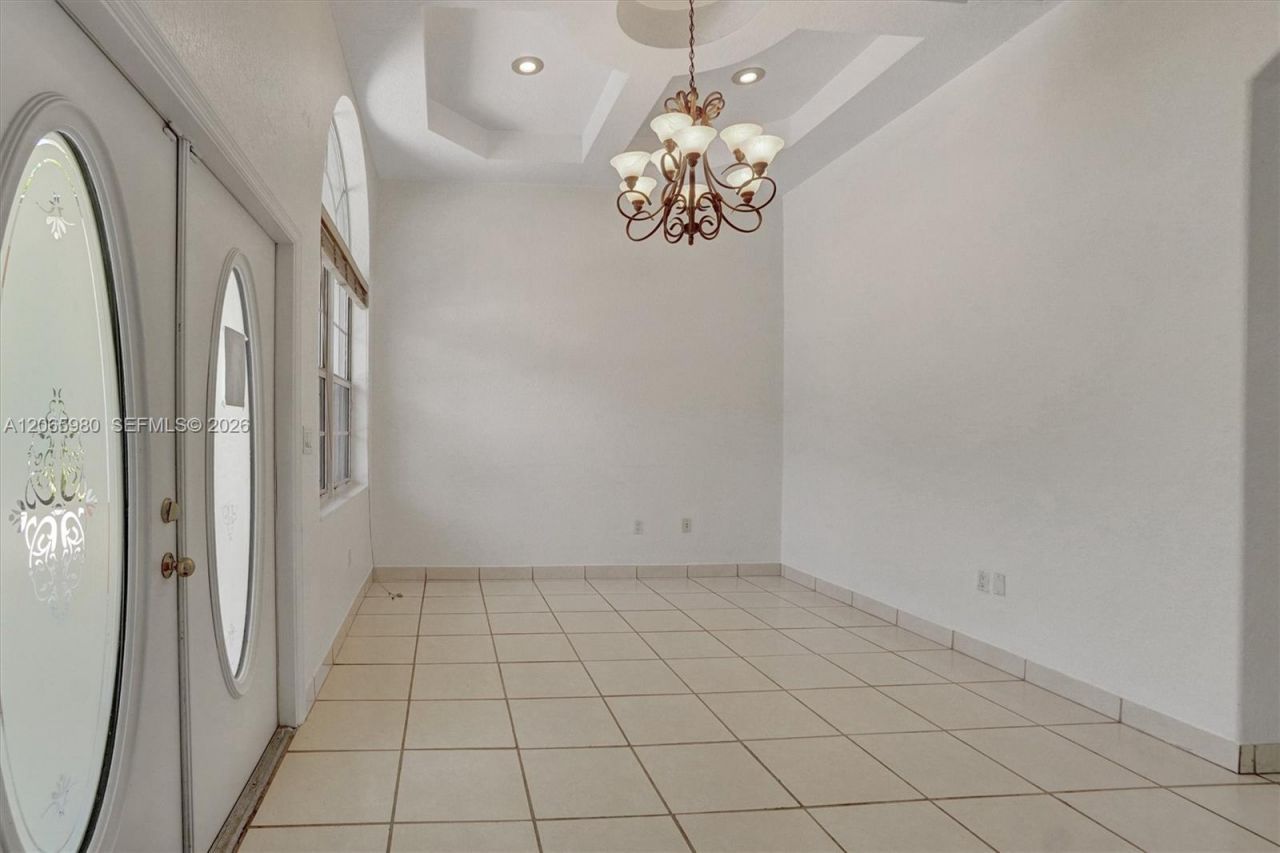 25 Ludlam Dr, Miami Springs, FL 33166 Photo