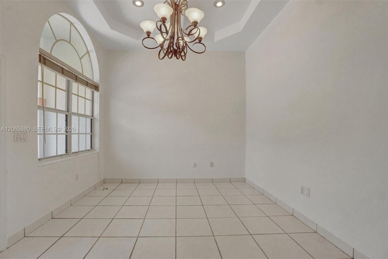 25 Ludlam Dr, Miami Springs, FL 33166 Photo