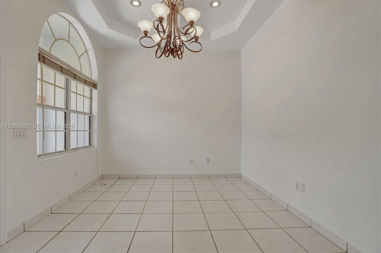 25 Ludlam Dr, Miami Springs, FL 33166 Photo