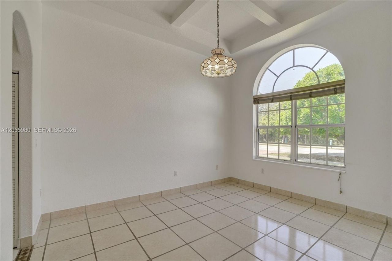 25 Ludlam Dr, Miami Springs, FL 33166 Photo