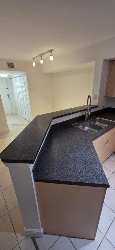 4171 San Marino Blvd, Unit 101, West Palm Beach, FL 33409 Photo