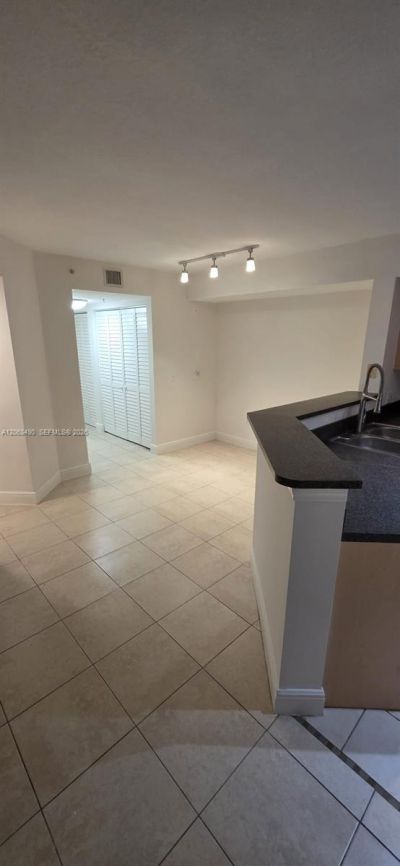 4171 San Marino Blvd, Unit 101, West Palm Beach, FL 33409 Photo