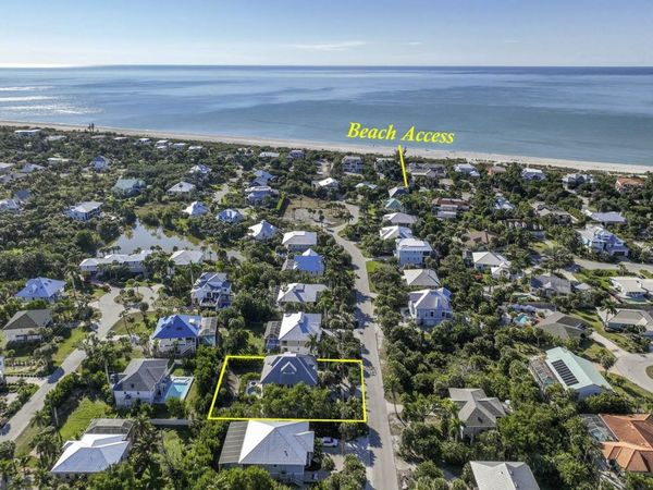 580 Sea Oats Dr, Sanibel, FL 33957