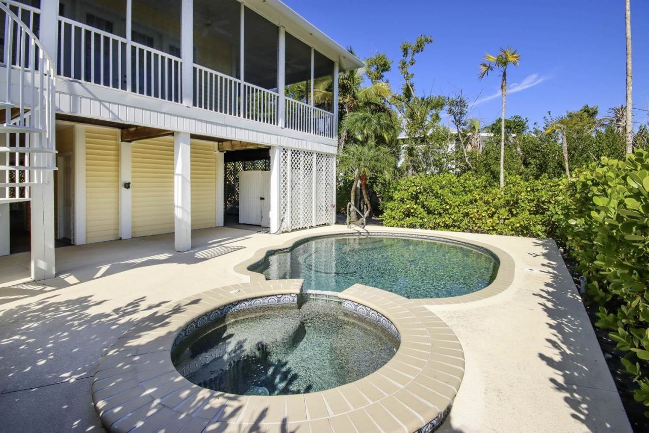 580 Sea Oats Dr, Sanibel, FL 33957 Photo