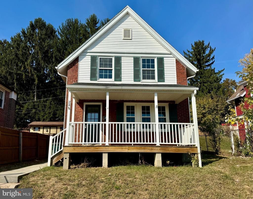 24 LAFAYETTE AVENUE , COATESVILLE, PA 19320