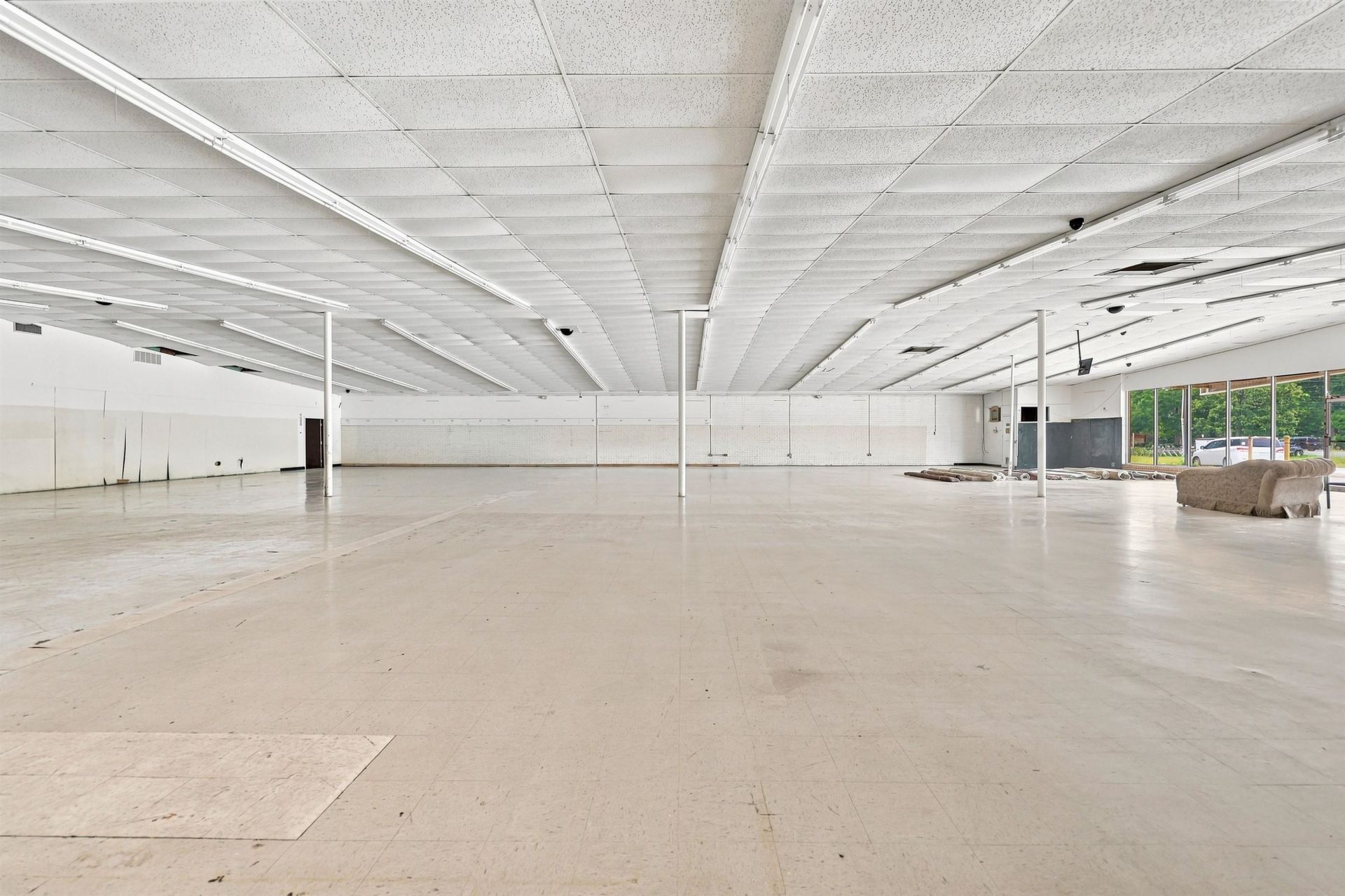 208 W Broadway St. Photo 4