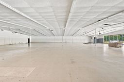 208 W Broadway St. photo 4