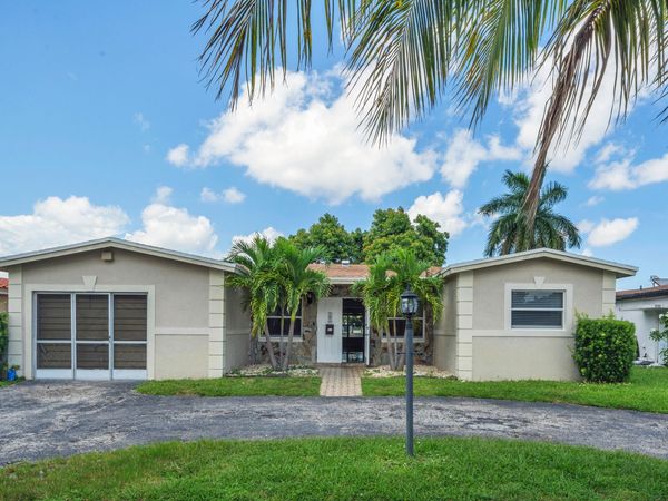 4921 NW 39TH Street, Lauderdale Lakes, FL 33319