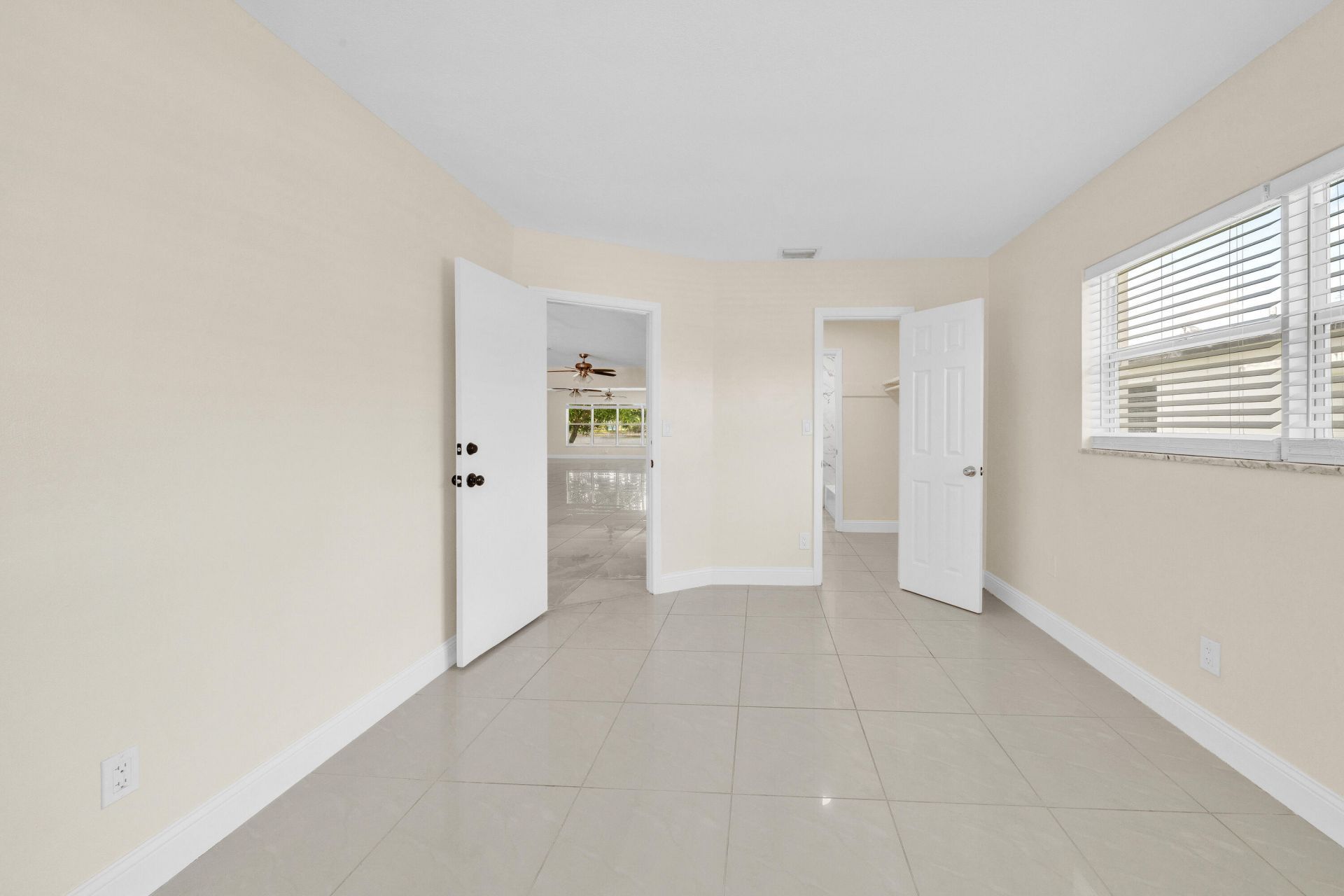 4921 NW 39th Street, Lauderdale Lakes, FL 33319 Photo