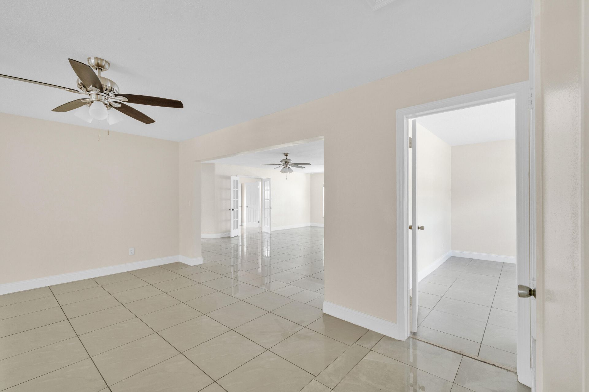 4921 NW 39th Street, Lauderdale Lakes, FL 33319 Photo