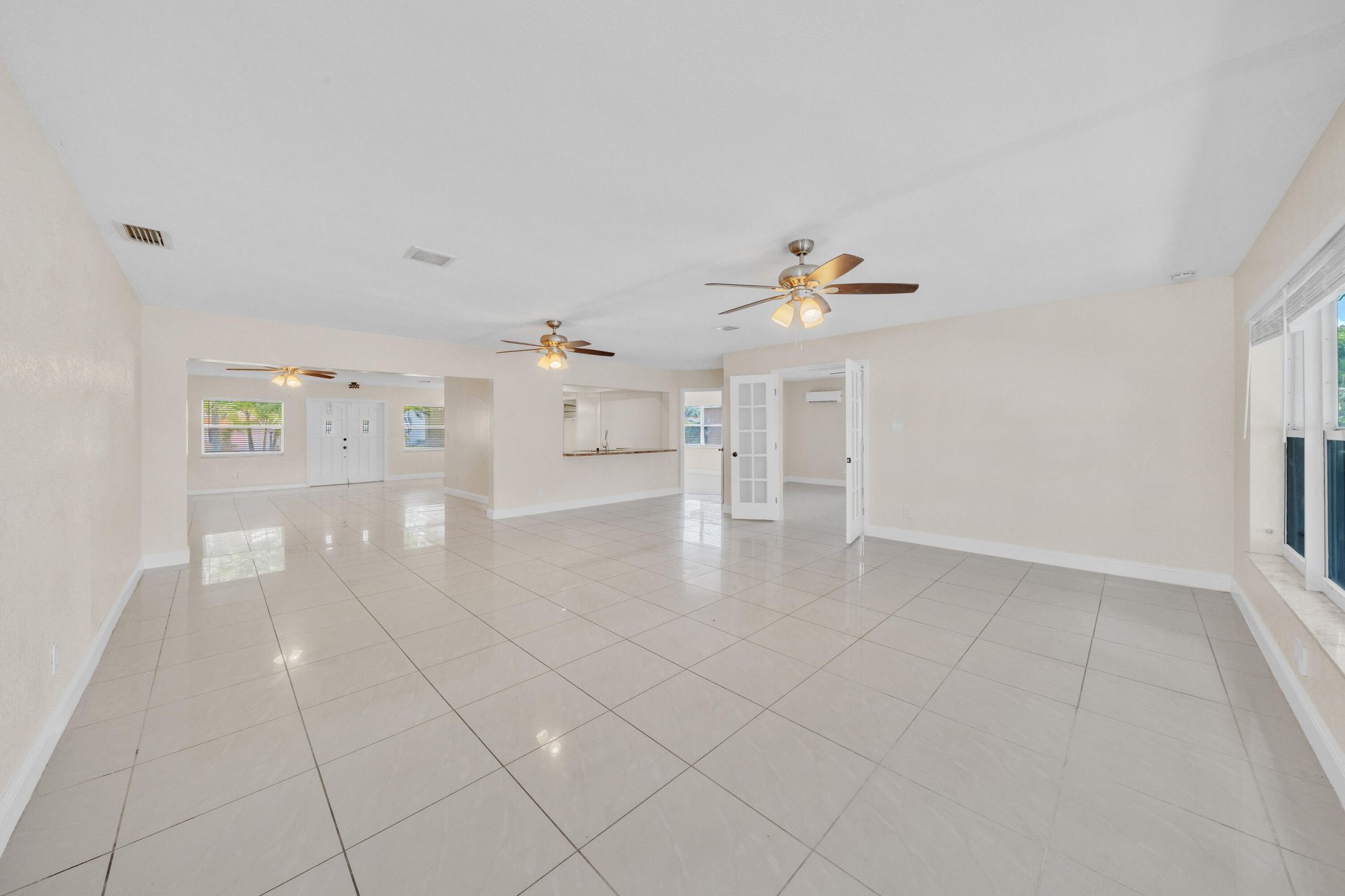 4921 NW 39th Street, Lauderdale Lakes, FL 33319 Photo