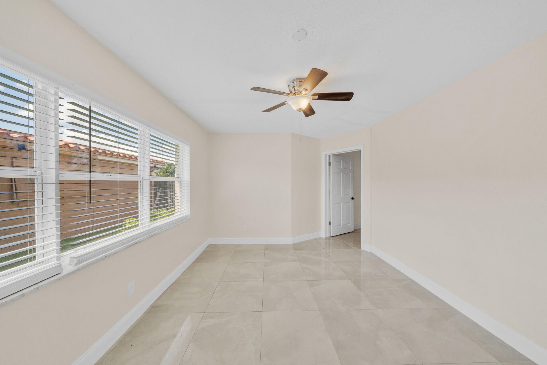 4921 NW 39th Street, Lauderdale Lakes, FL 33319 Photo