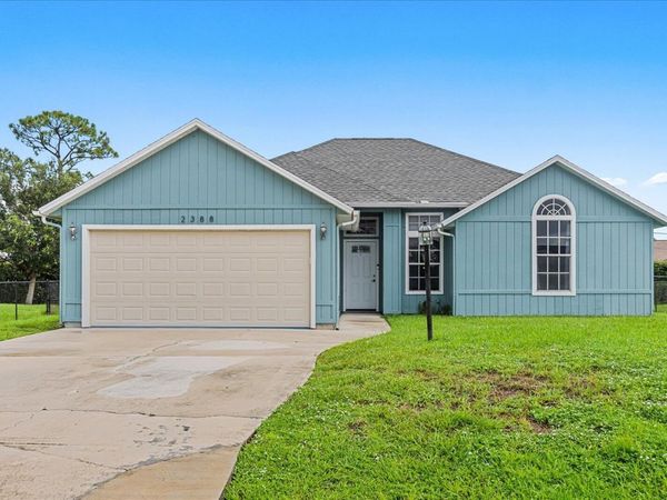 2388 SW FERN Circle, Port St. Lucie, FL 34953