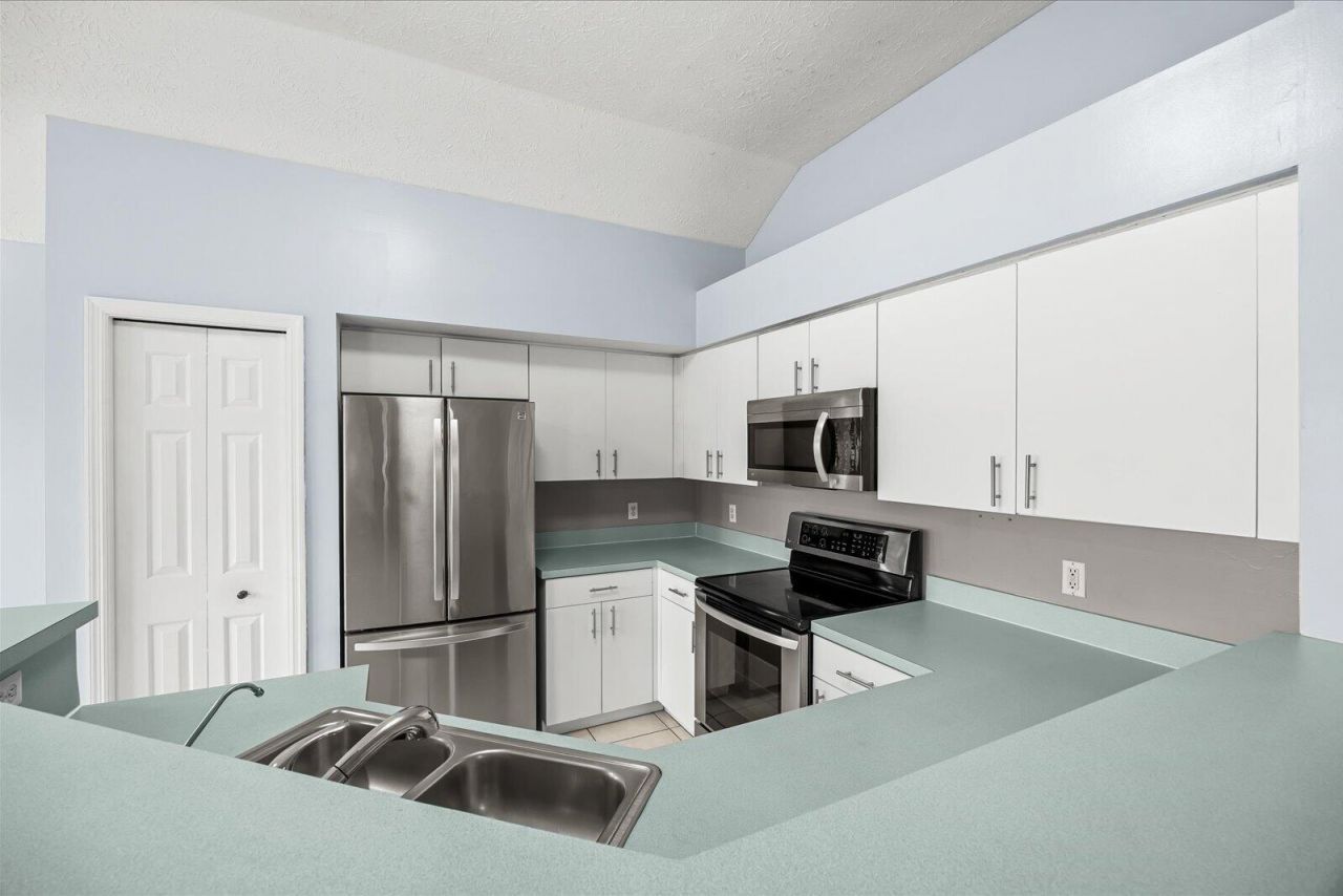 2388 SW Fern Circle, Port Saint Lucie, FL 34953 Photo