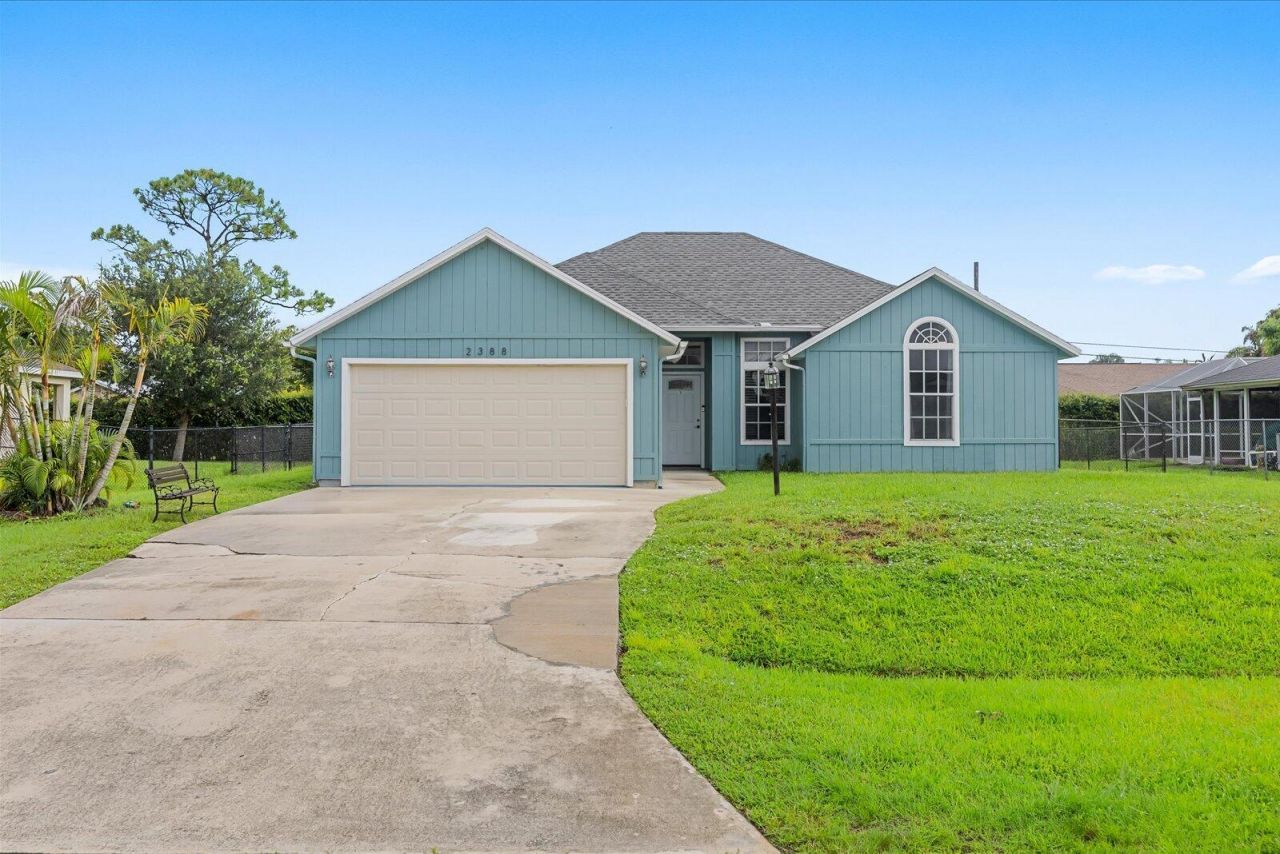 2388 SW Fern Circle, Port Saint Lucie, FL 34953 Photo