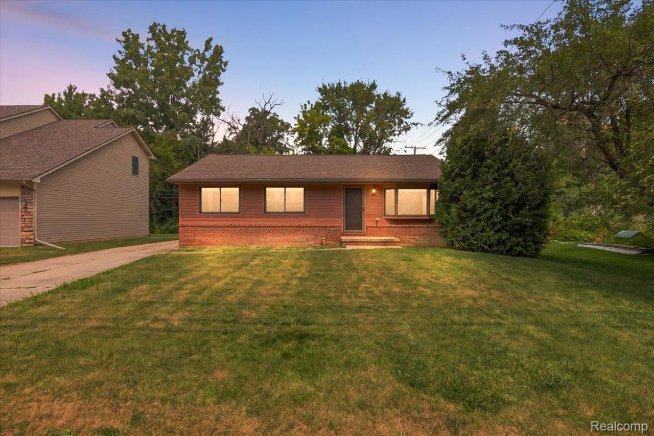 1754 Ruby Avenue, Rochester Hills, Mi 48309 Main Photo