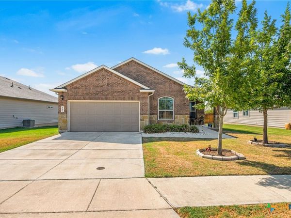 464 Copper Hill Drive, New Braunfels, TX 78130