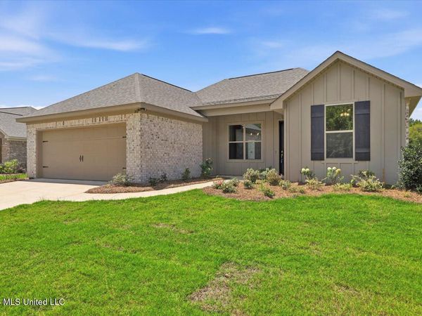 140 Stapleton Drive, Canton, MS 39046