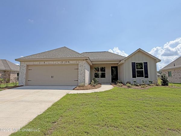 140 Stapleton Drive, Canton, MS 39046