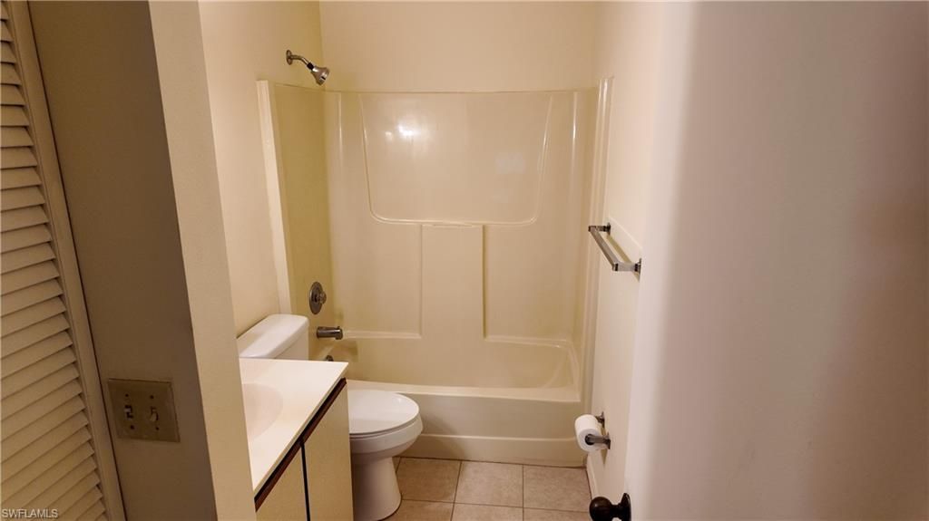 5257 Treetops Dr , Unit X202, Naples, FL 34113 Photo