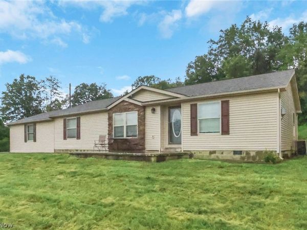 14090 Glenwood Ln, Cumberland, OH 43732