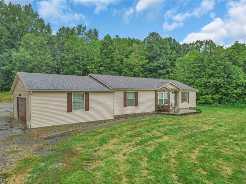 14090 Glenwood Ln, Cumberland, OH 43732 Photo 3
