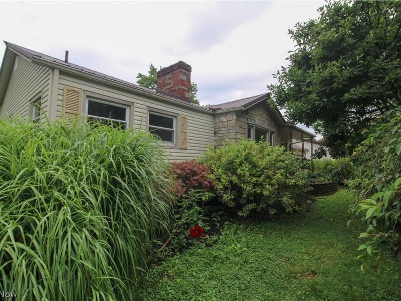 6707 James Street, Poland, OH 44514 Photo 2