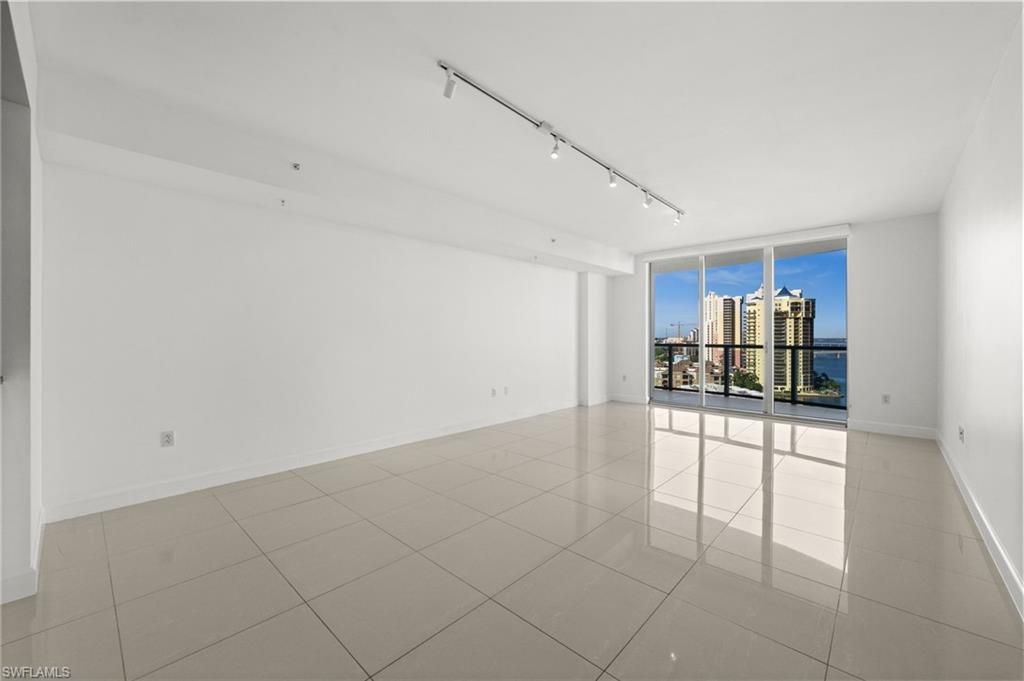 3000 Oasis Grand Blvd, Unit 1603, Fort Myers, FL 33916 Photo