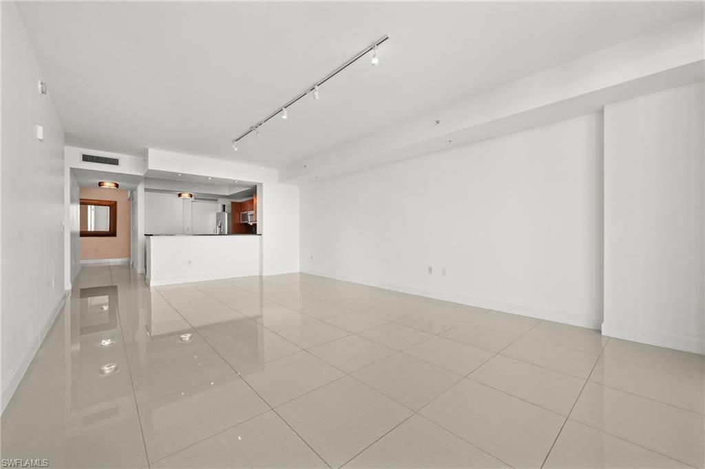 3000 Oasis Grand Blvd, Unit 1603, Fort Myers, FL 33916 Photo
