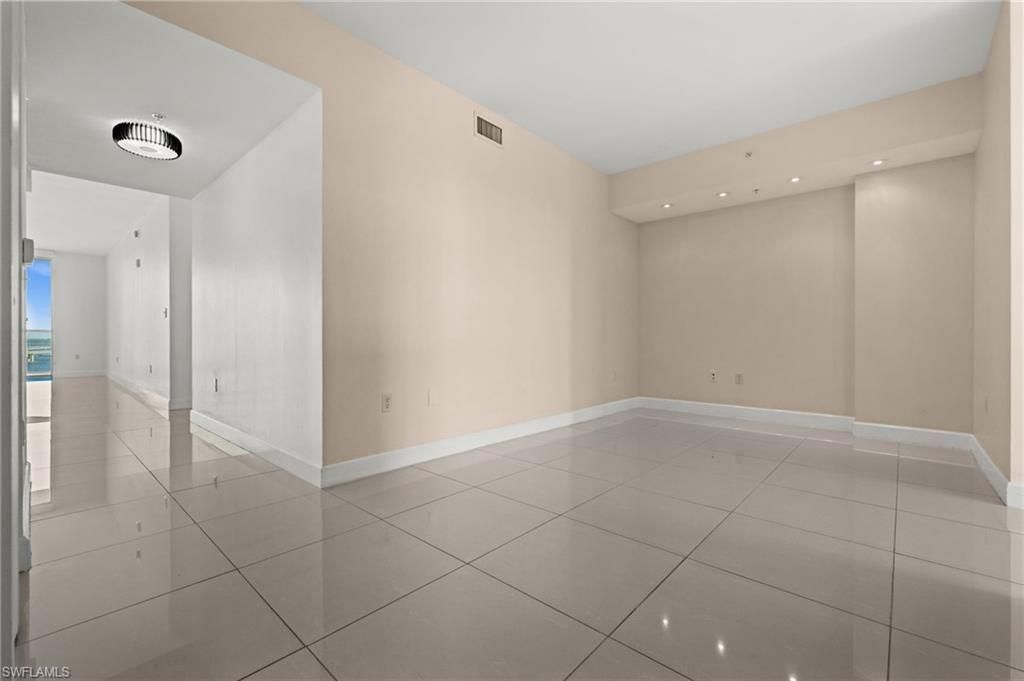 3000 Oasis Grand Blvd, Unit 1603, Fort Myers, FL 33916 Photo