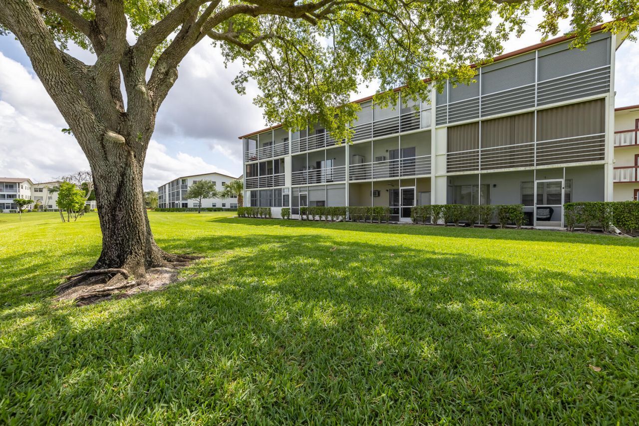 12 Brighton A, Unit 12, Boca Raton, FL 33434 Photo