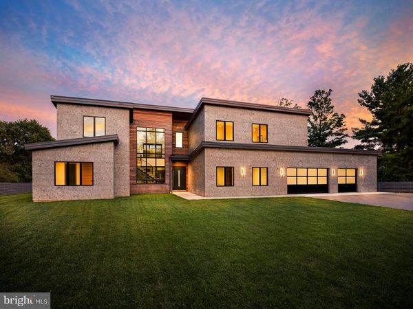 298 PAOLI PIKE, MALVERN, PA 19355