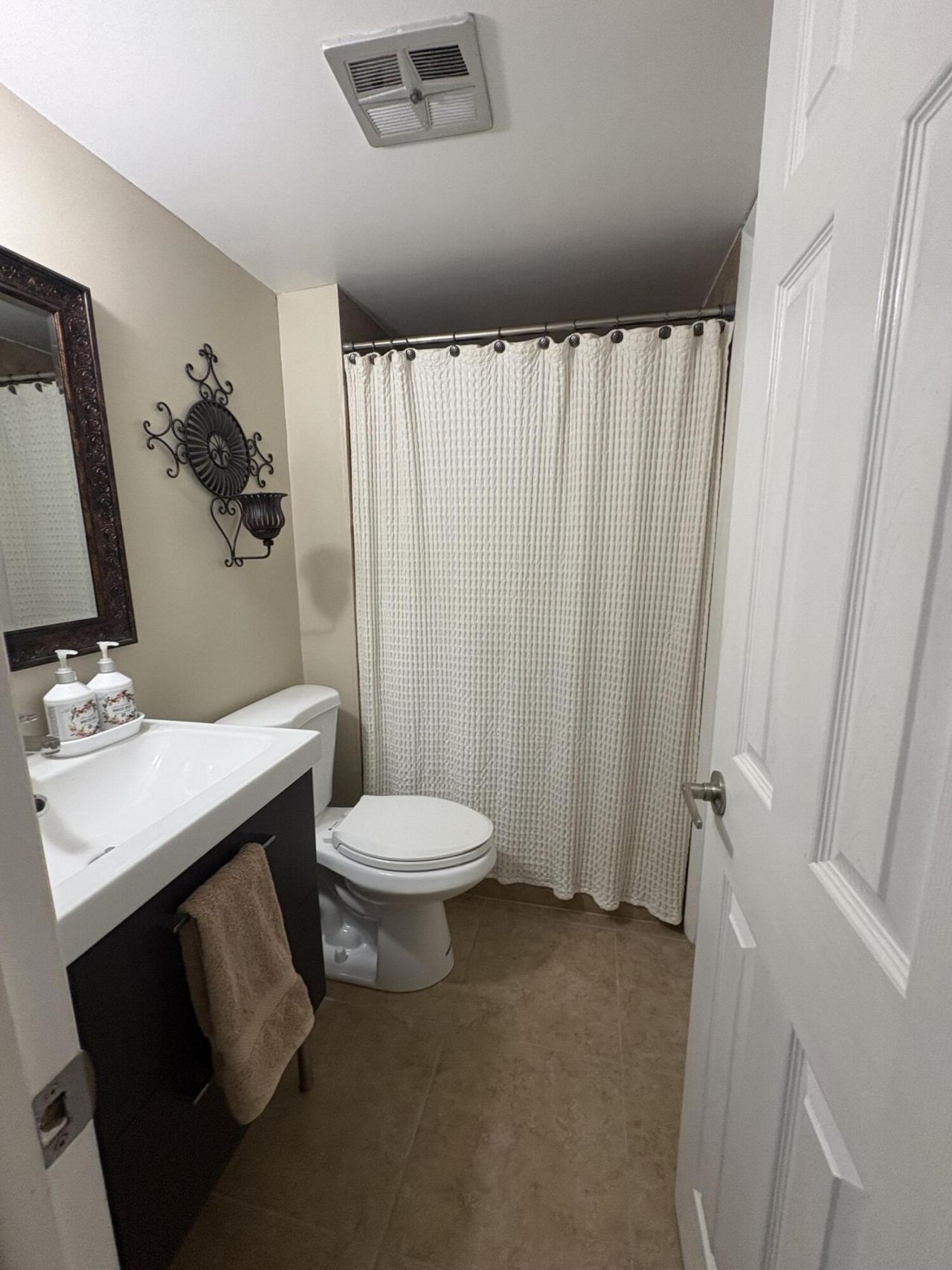 9200 Lime Bay Boulevard, Tamarac, FL 33321 Photo