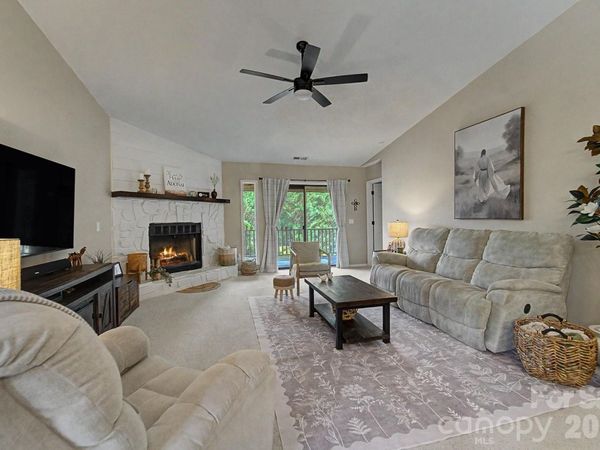 16A Willow View Drive, Franklin, NC 28734
