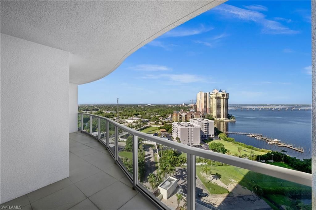 3000 Oasis Grand Blvd, Unit 1603, Fort Myers, FL 33916 Photo