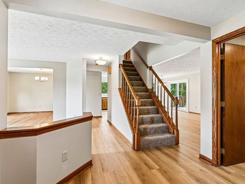 941 Karla Drive, Clinton, OH 44216 Photo 4