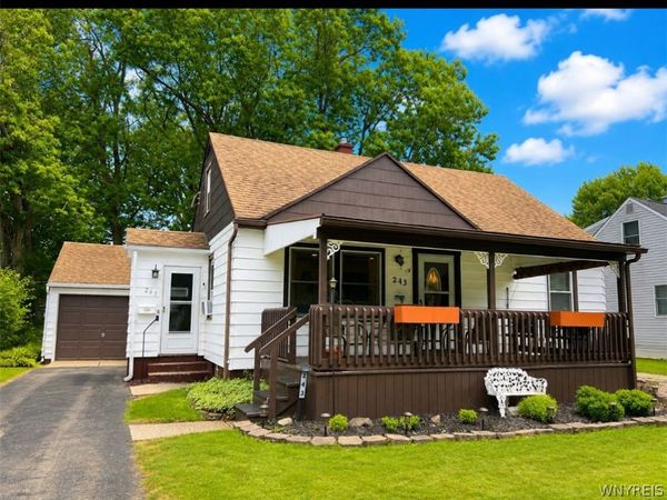 243 Chamberlin Drive, Buffalo, NY 14210