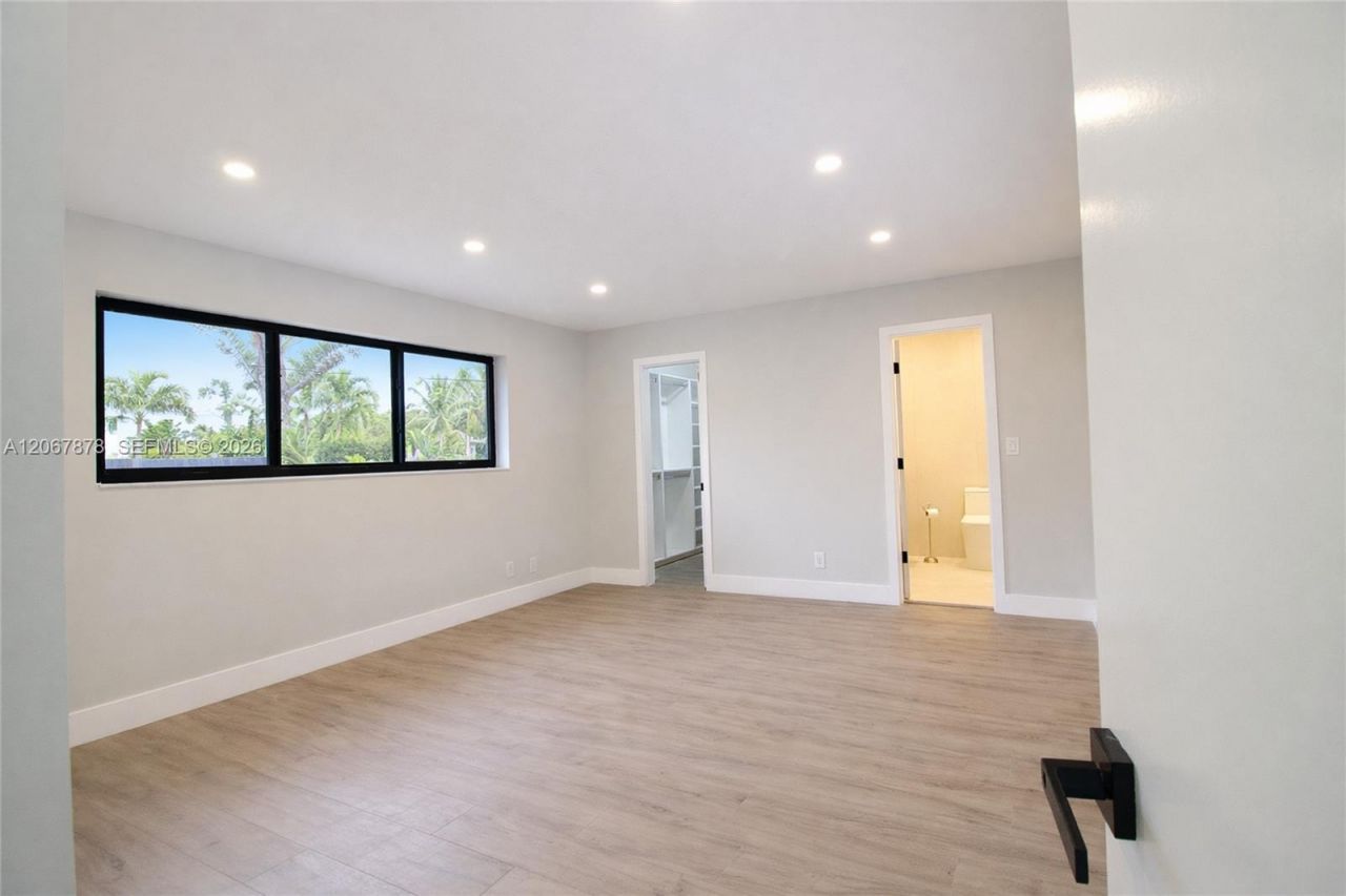 6020 NE 18th Ter , Fort Lauderdale, FL 33308 Photo