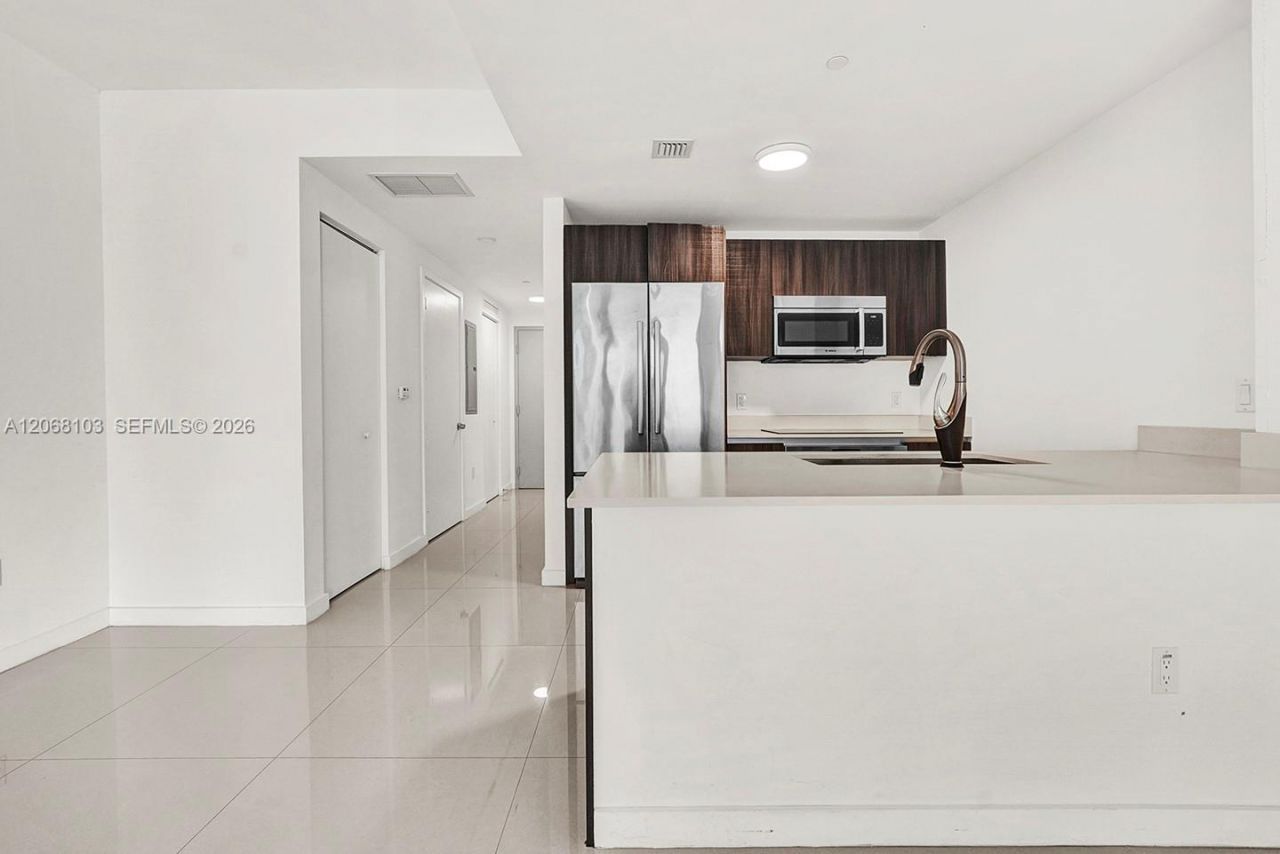 488 NE 18th St, Unit 3105, Miami, FL 33132 Photo