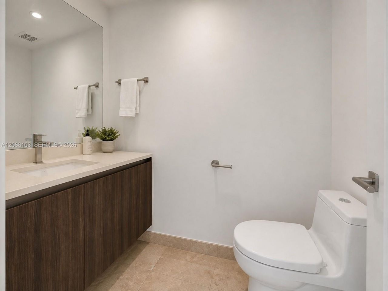 488 NE 18th St, Unit 3105, Miami, FL 33132 Photo