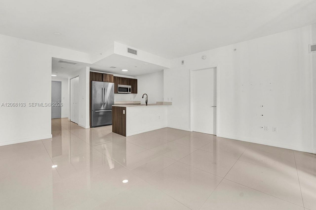 488 NE 18th St, Unit 3105, Miami, FL 33132 Photo